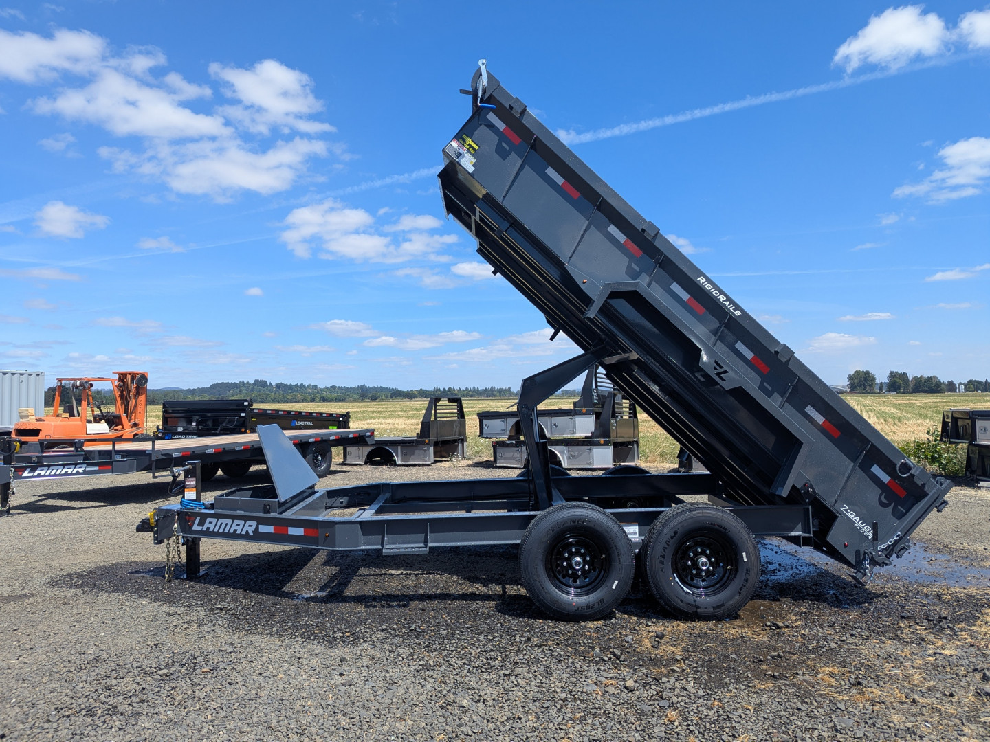 New 2025 LAMAR TRAILERS 83" x 14' - 14K Dump Trailer 24" SIDES
