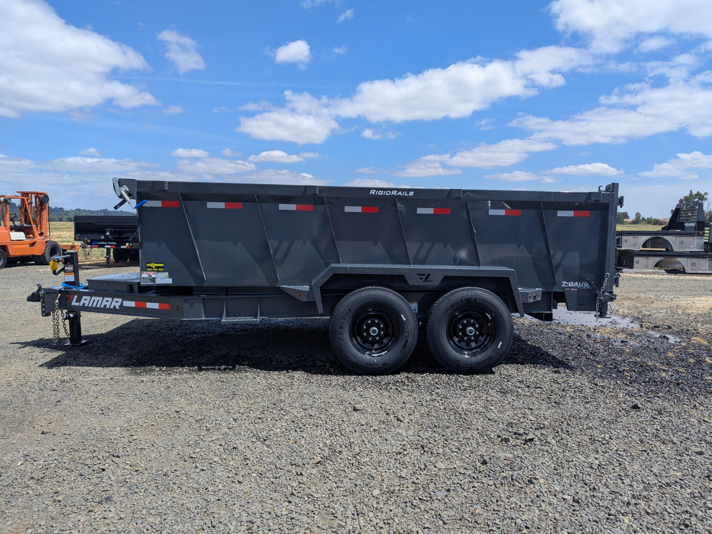 New 2026 LAMAR TRAILERS 83" x 14' - 14K Dump Trailer 36" SIDES