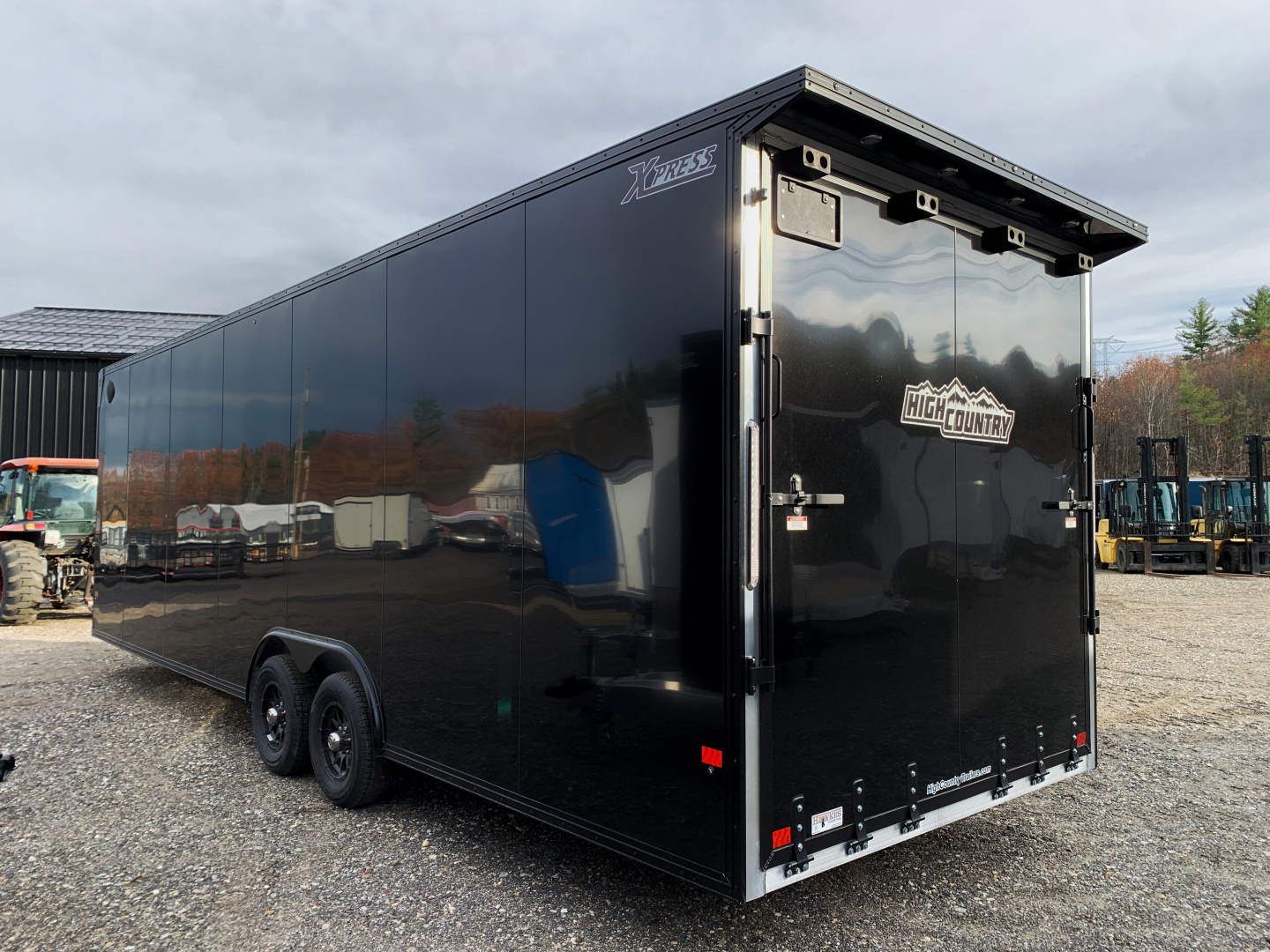 New 2025 High Country 8.5x28 + Flat Front w/ Cast Corners- Aluminum trailer /7'6 interior height/ blackout- 9990gvw