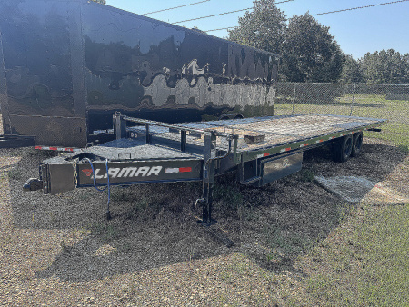 Used 2025 Lamar Trailers Deckover 102”x26’ Tilt Trailer