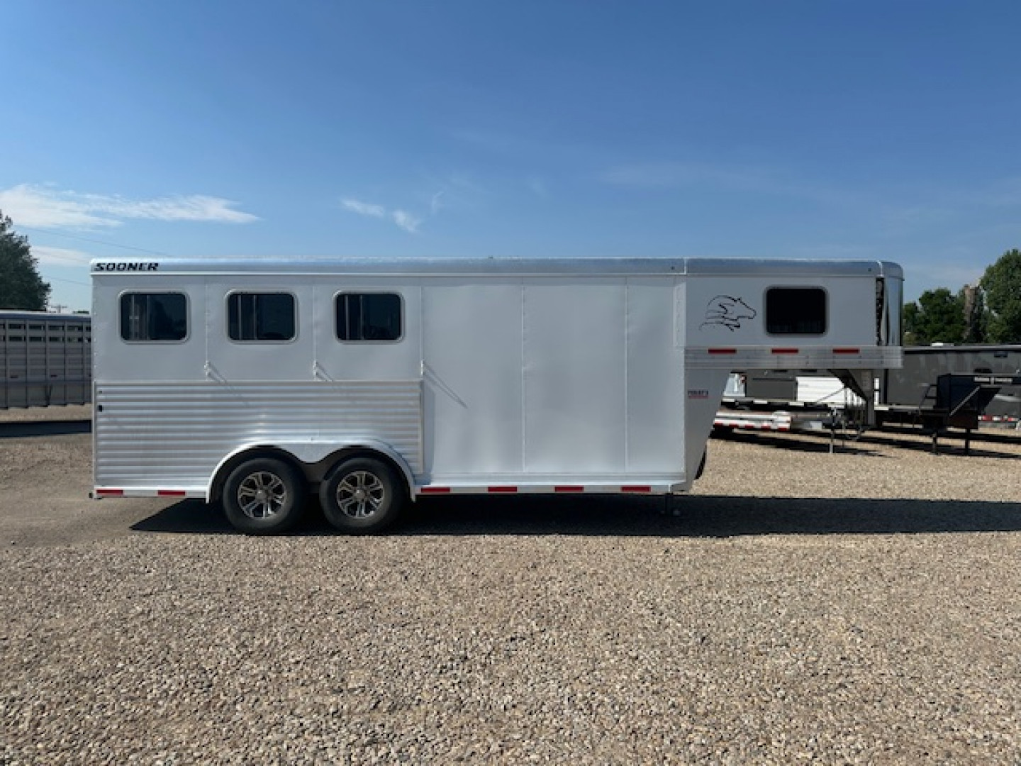 Used 2022 Sooner 3 Horse Slant