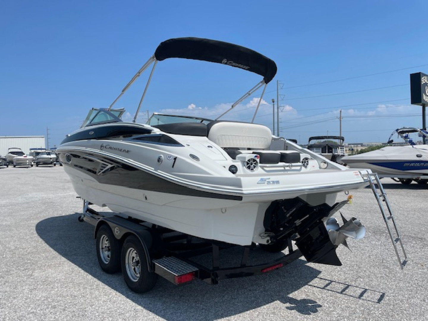 Used 2021 Crownline E235 Deck Boat
