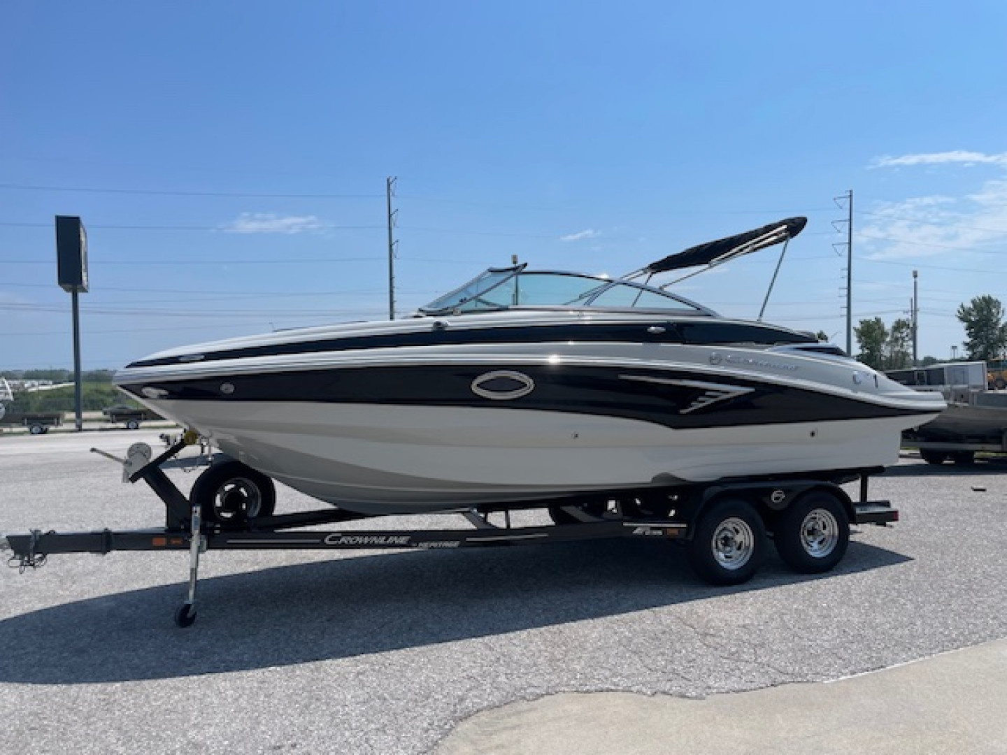 Used 2021 Crownline E235 Deck Boat