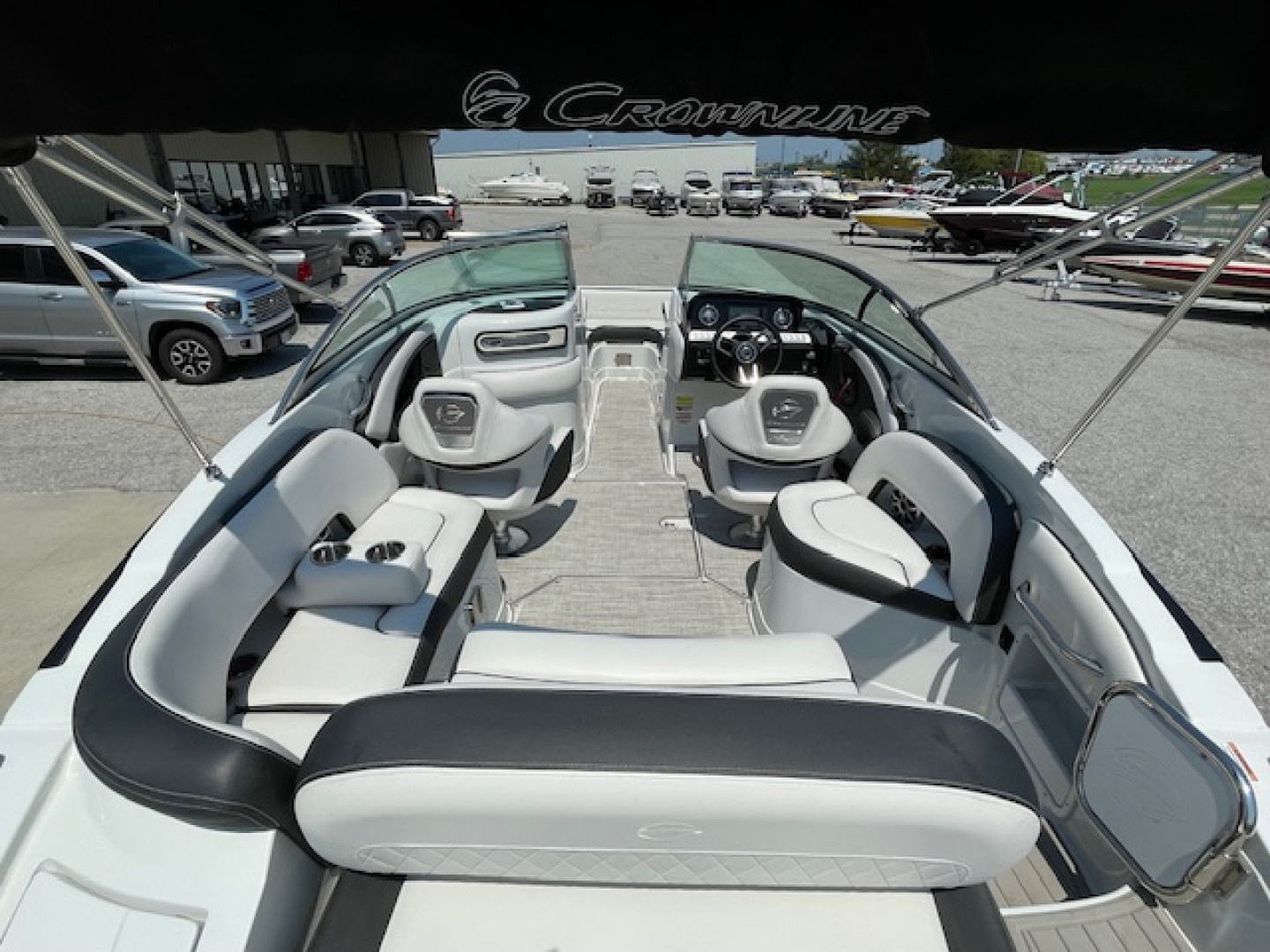 Used 2021 Crownline E235 Deck Boat