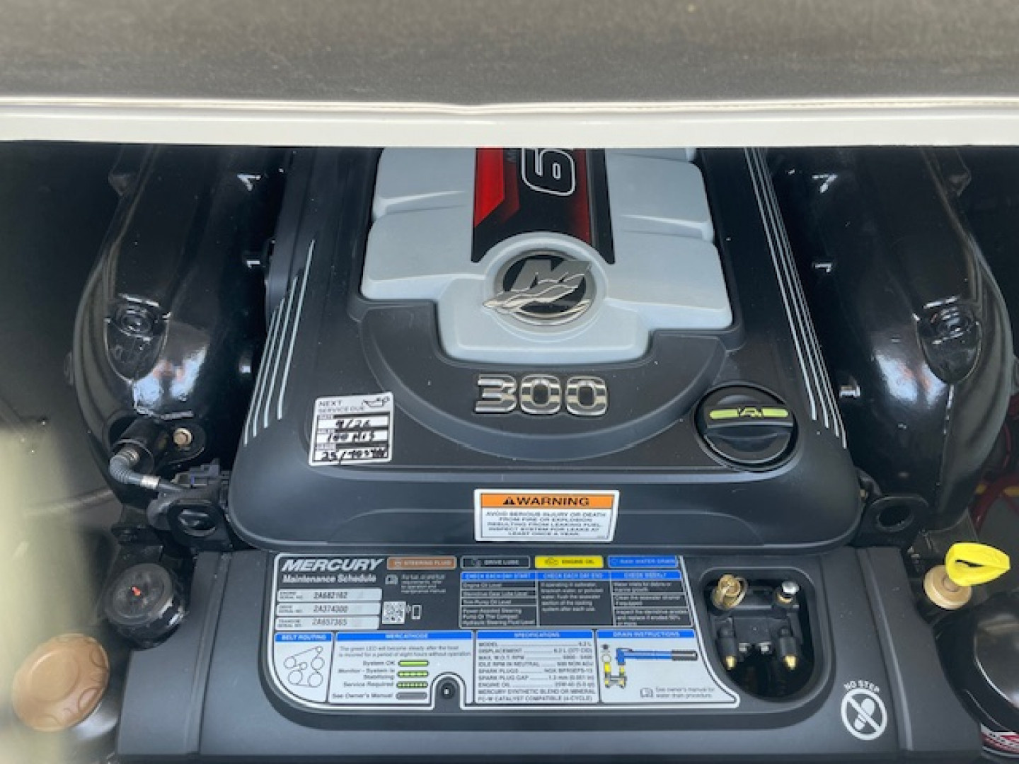 Used 2021 Crownline E235 Deck Boat