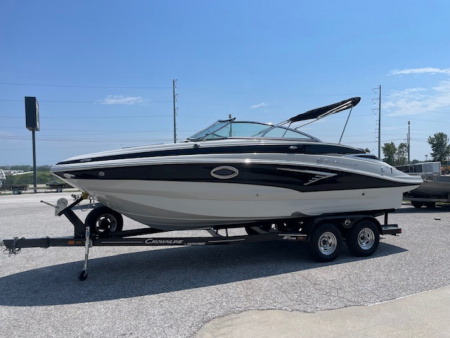 Used 2021 Crownline E235 Deck Boat