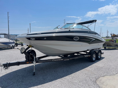 Used 2021 Crownline E235 Deck Boat