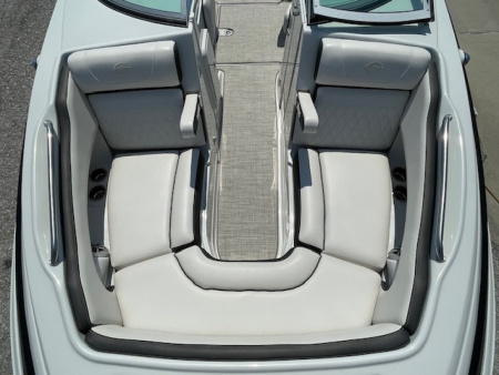 Used 2021 Crownline E235 Deck Boat