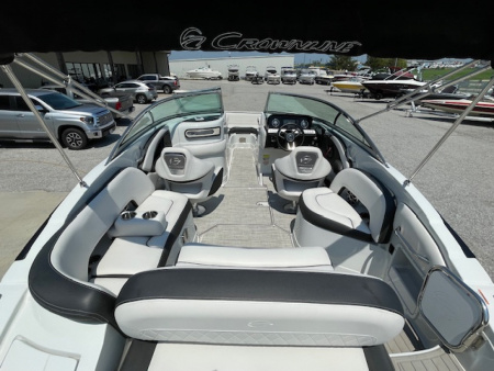 Used 2021 Crownline E235 Deck Boat