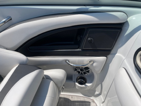 Used 2021 Crownline E235 Deck Boat