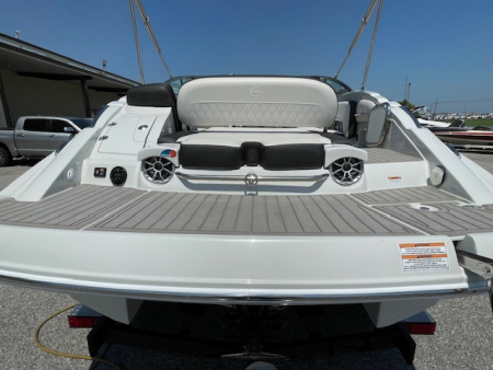 Used 2021 Crownline E235 Deck Boat