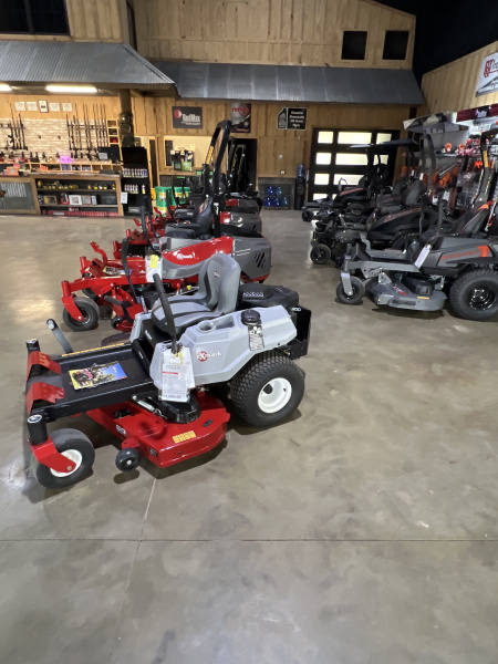 New 2025 Exmark QZE722GKC50200 Lawn Mowers