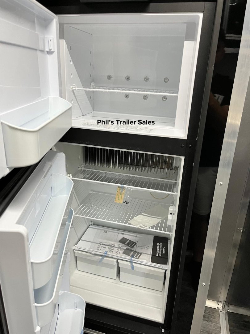 New CONTINENTAL CARGO 52' LIVING QUARTERS Car / Racing Trailer BATHROOM PACKAGE, DUAL MINI SPLIT & GENERATOR