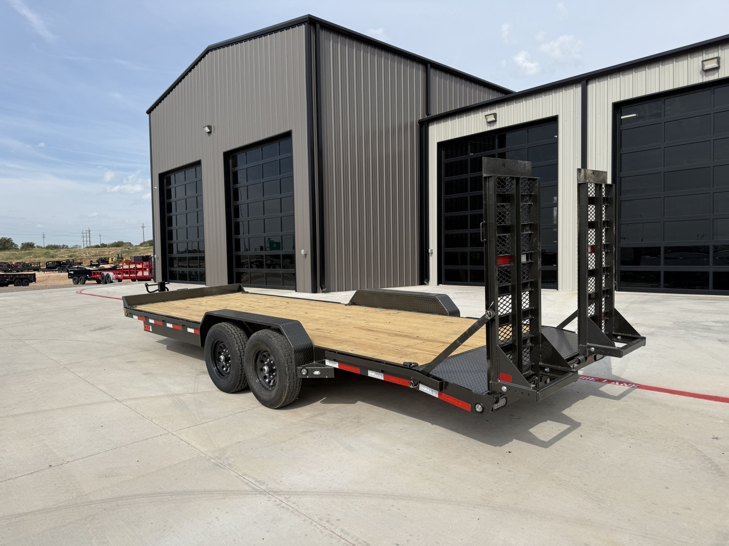 New 2026 MAXX-D 83"x22' BP 6" Channel Carhauler – C6X