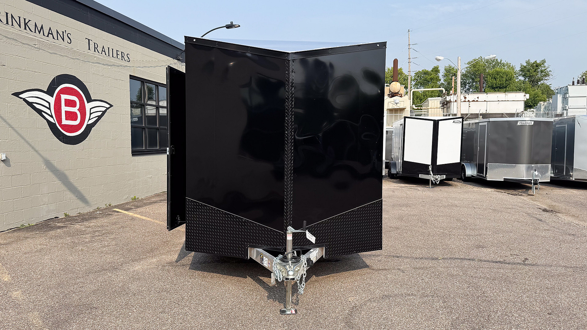 New 2025 Lightning 7.5X18 ENCLOSED CARGO - BLACK WITH BLACKOUT!