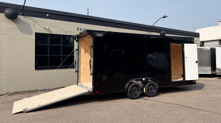 New 2025 Lightning 7.5X18 ENCLOSED CARGO - BLACK WITH BLACKOUT!