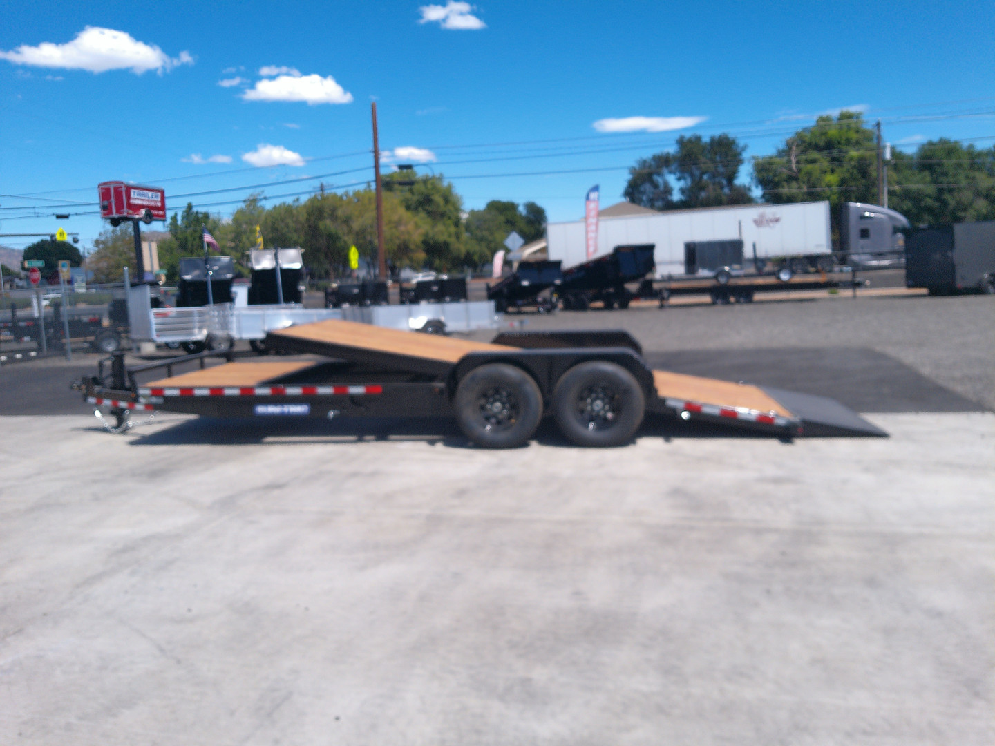 New 2025 Sure-Trac 7X22(18+4) Tandem Axle 14K Tilt Bed Equipment Trailer