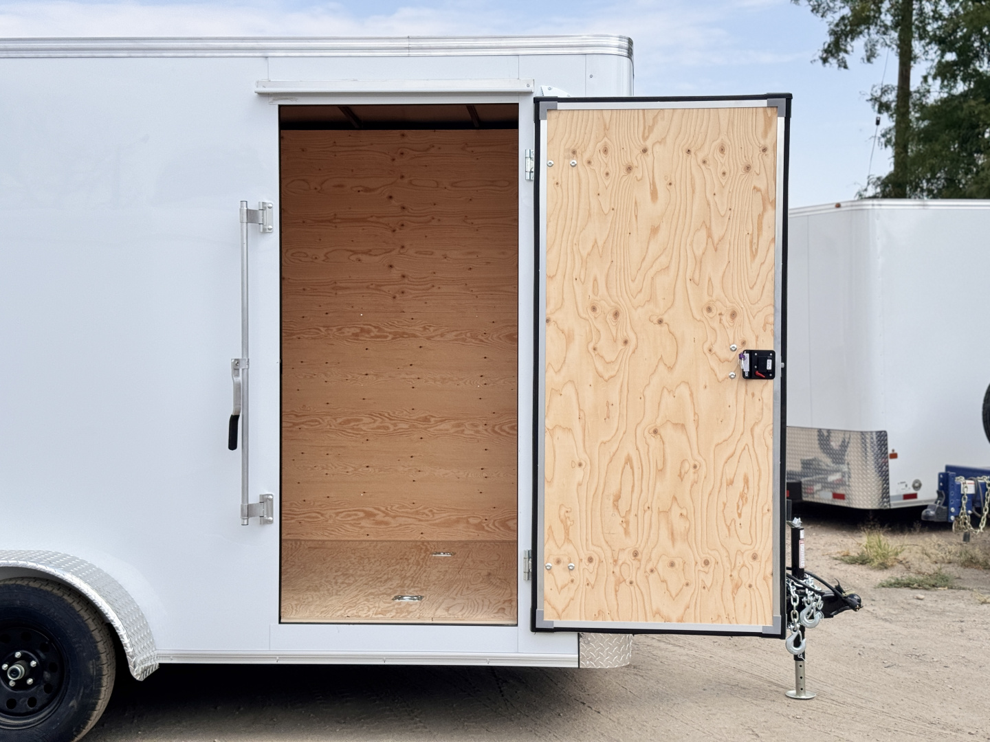 New 2026 Southland Trailers 7-14 Enclosed