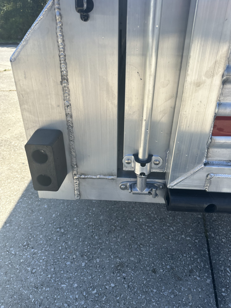 New 2026 Frontier Trailers Livestock 16'7" 10K Stock / Stock Combo Trailer