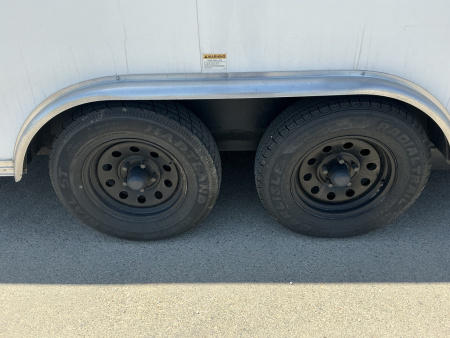 Used 2009 Carson Trailers 8.5'x20' Enclosed Cargo