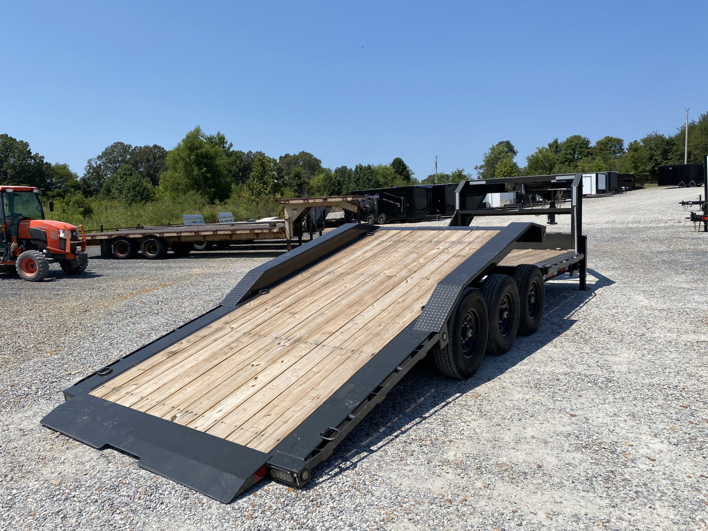New 2026 MAXXD 102"x24' 21k Gravity Tilt Gooseneck Trailer