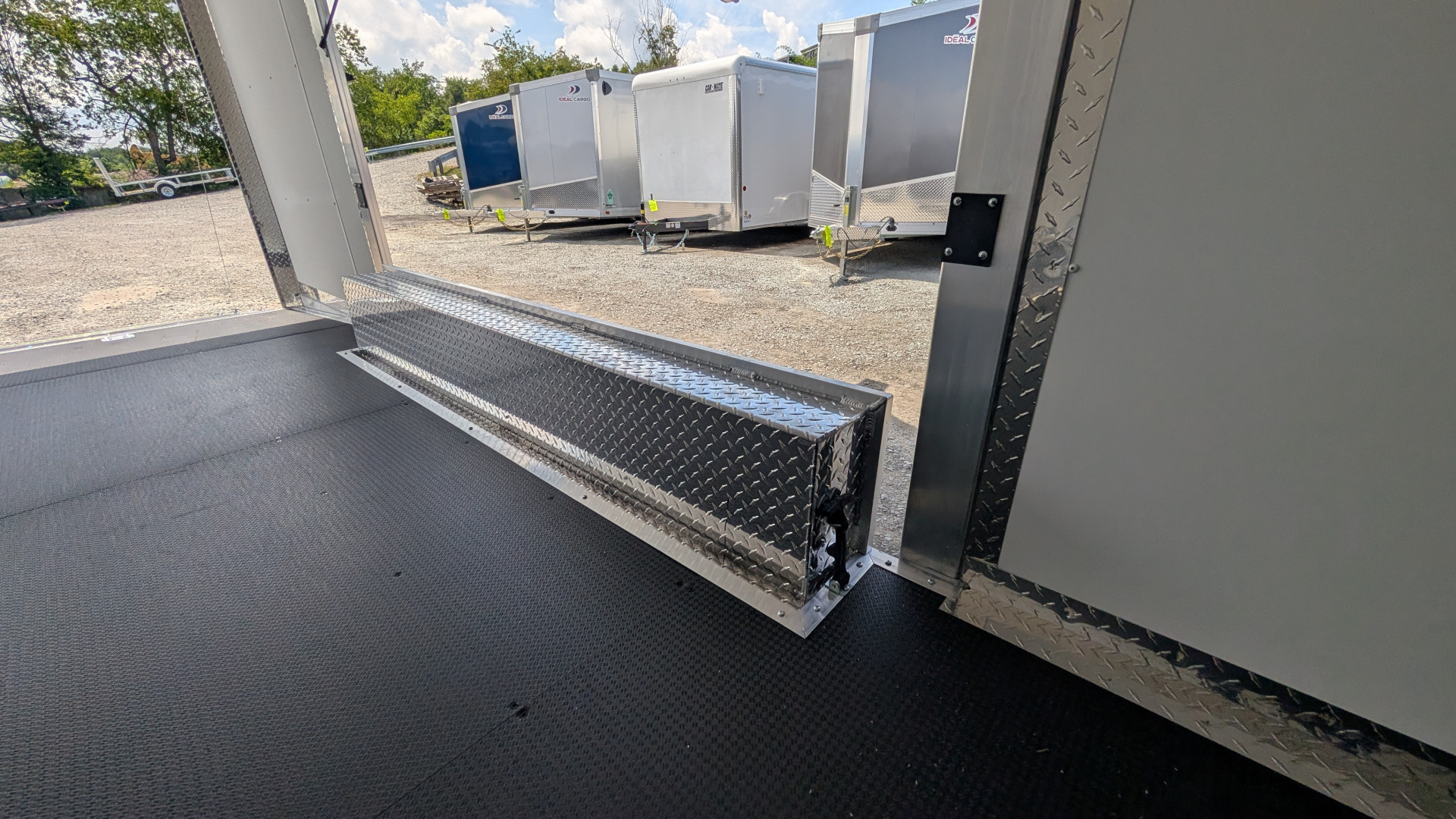 New 2026 Legend 8.5 x 24 Trailmaster Race Series Car Hauler w/ Ramp (ESCAPE DOOR!!!)