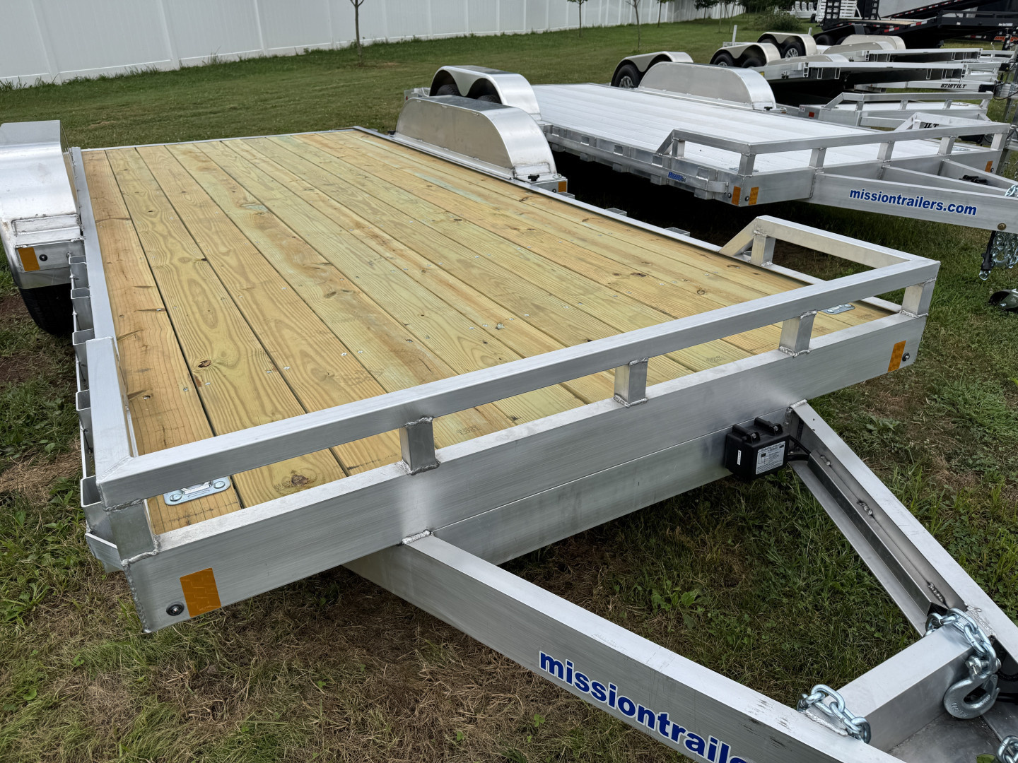 New 2026 Mission MOCH8X18W 10K 18 Foot Wood Deck Car Hauler 10000 LB GVW