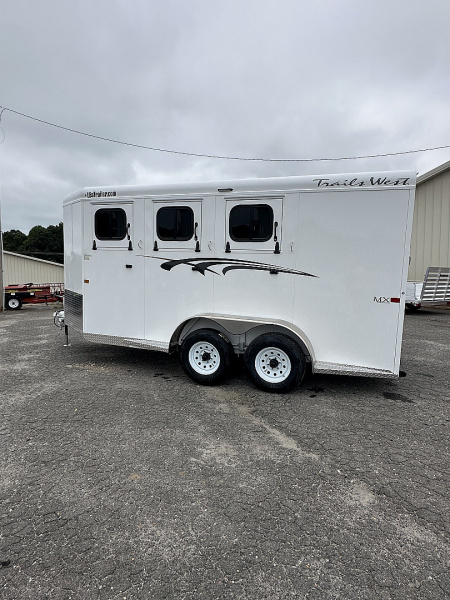 New 2026 Trails West Adventure II MX-3 Horse Horse Trailer