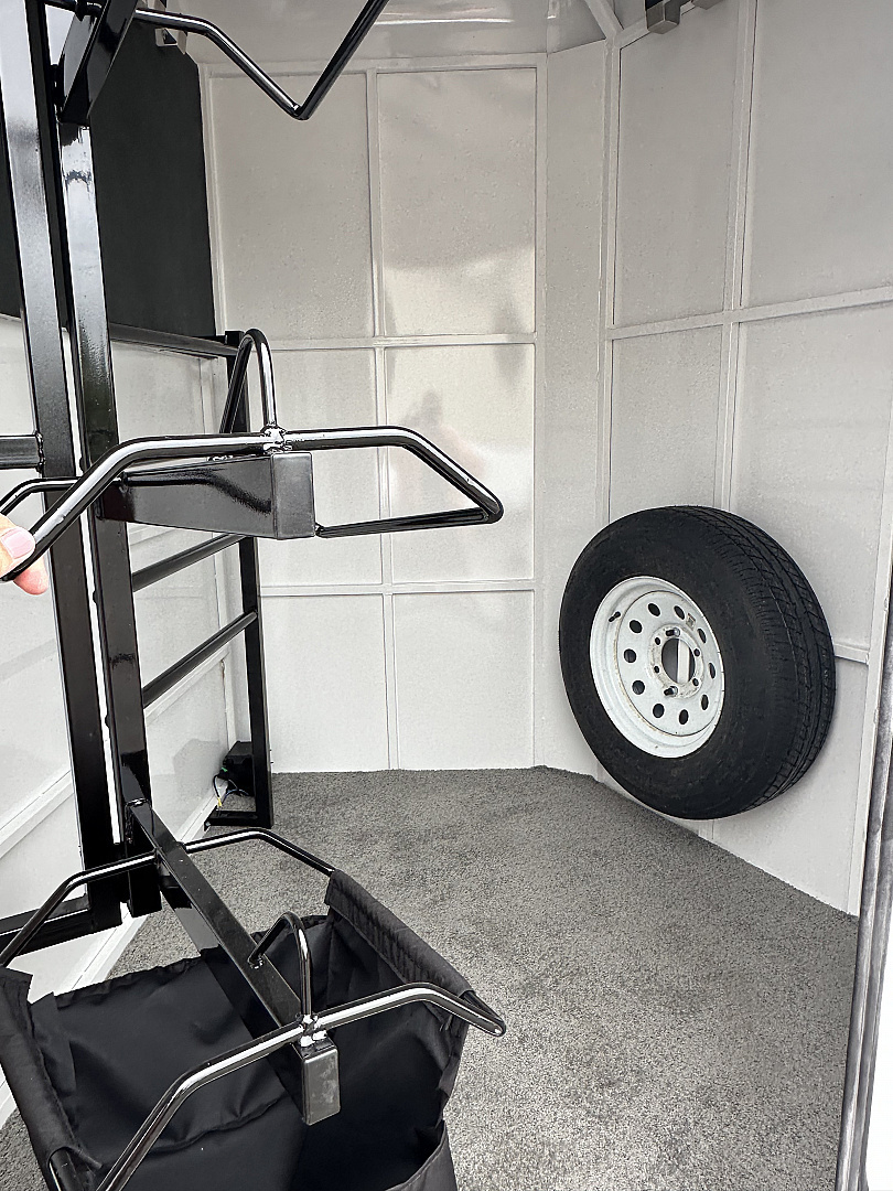 New 2026 Trails West Adventure II MX-3 Horse Horse Trailer