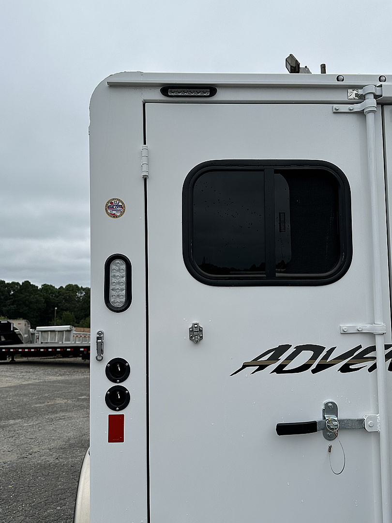 New 2026 Trails West Adventure II MX-3 Horse Horse Trailer