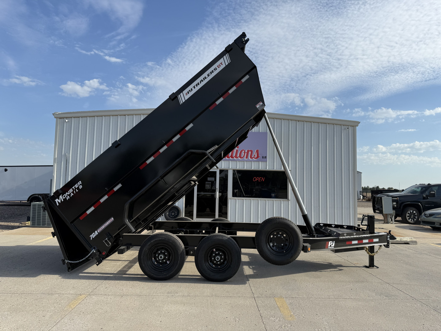 New 2026 PJ TRAILERS 83" x 14' DT Dump Trailer 48" Sides