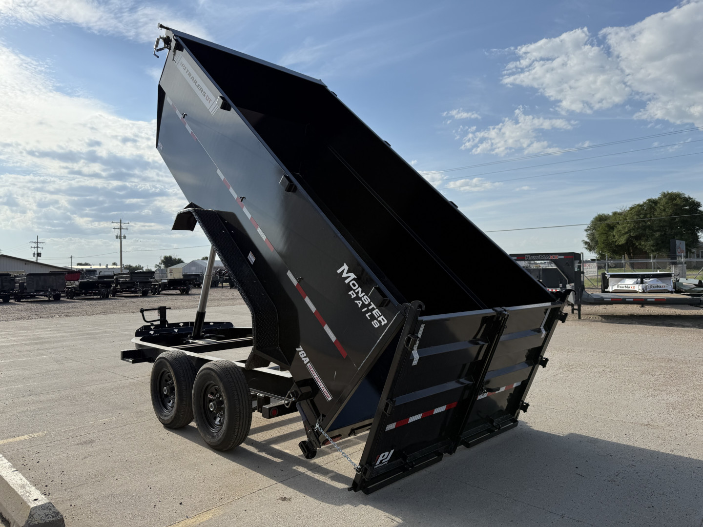 New 2026 PJ TRAILERS 83" x 14' DT Dump Trailer 48" Sides