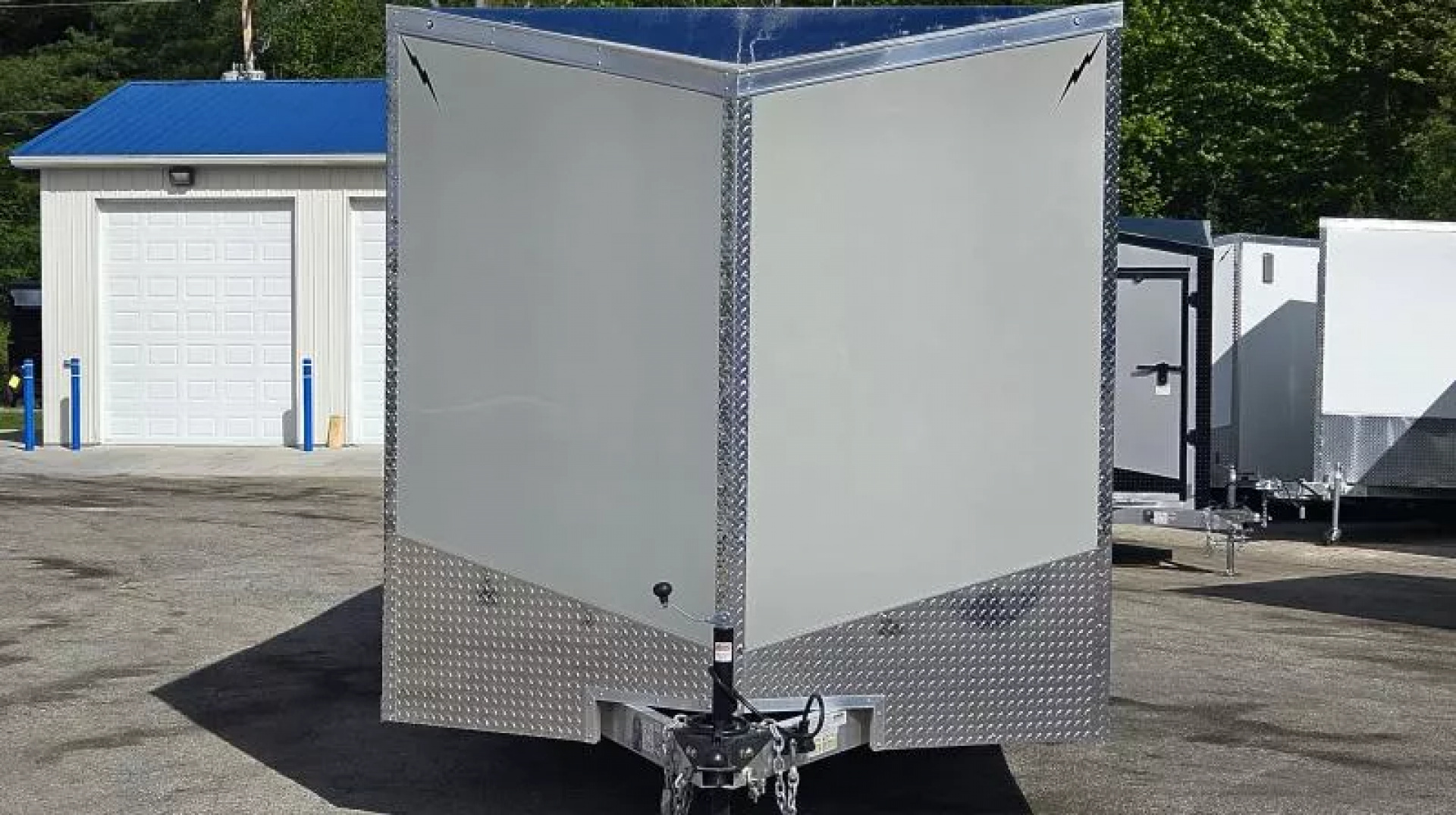 New 7.5 X 20' CARGO ENCLOSED 5200# AXLES ALL ALUMINUM 2025 LIGHTNING