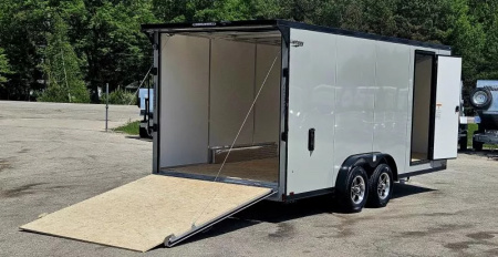 New 7.5 X 18 CARGO ENCLOSED ALL ALUMINUM 2025 LIGHTNING POLYCOR EXTERIOR
