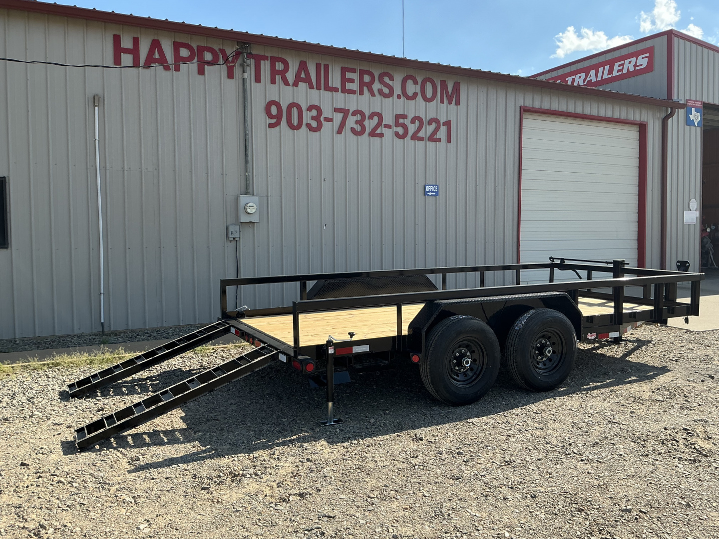 New 2026 PJ 83"x16' Angle Pipetop Trailer – P8