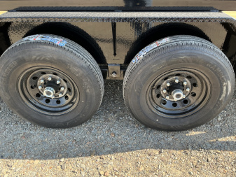 New 2026 PJ 83"x16' Angle Pipetop Trailer – P8