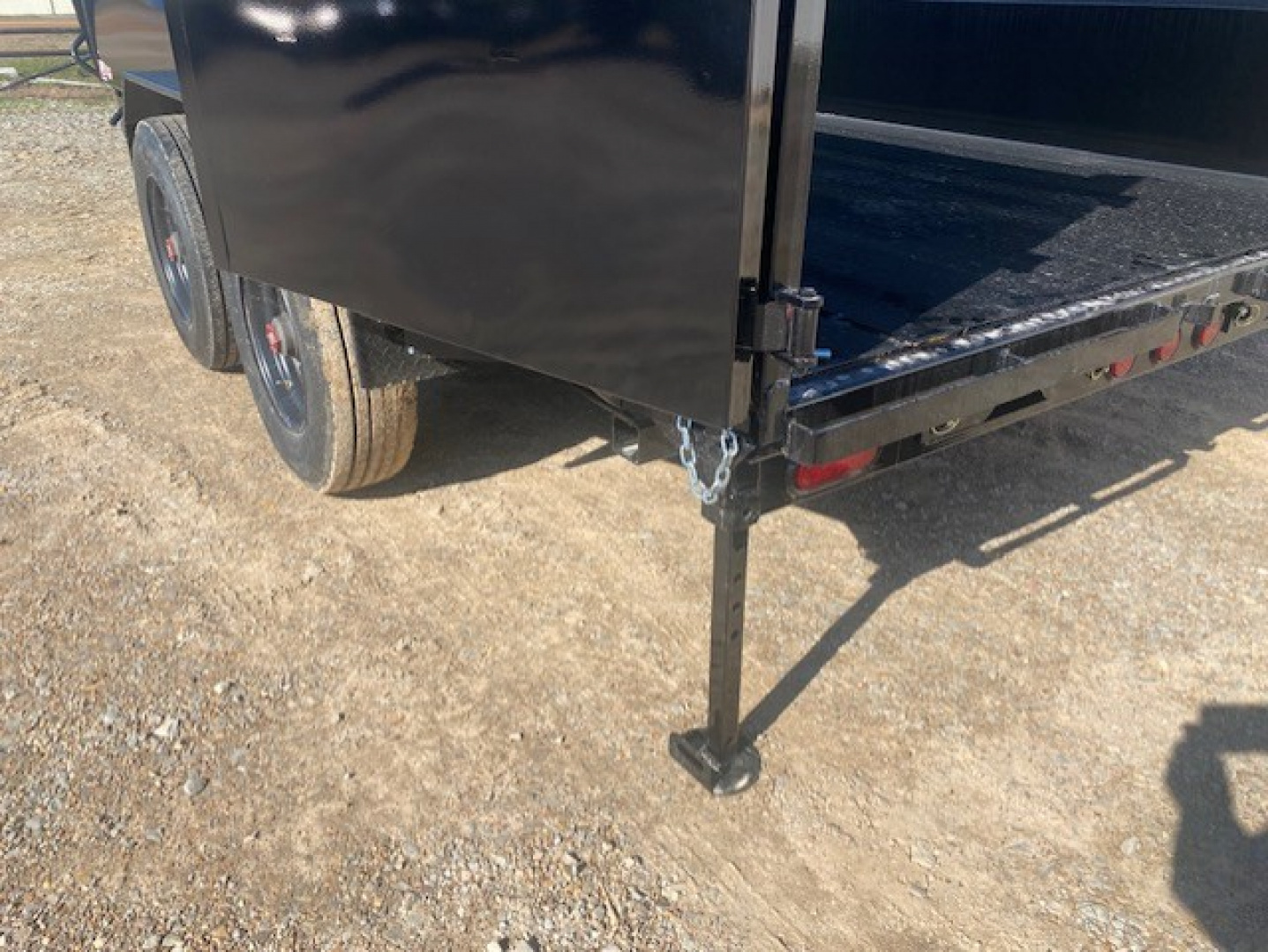 New 2026 PJ 82"x16' GN Tandem Axle HD Low Pro Dump w/ 48" Sides – DE