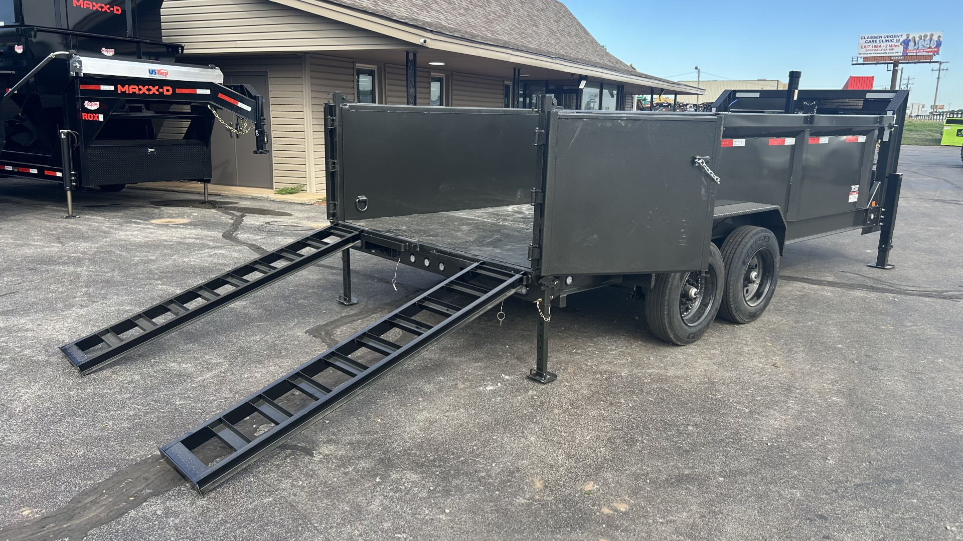 New 2026 MAXX-D 83”x16’ 18K Gooseneck Dump w/ 36” Sides – DTX