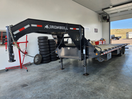 Used 2023 Iron Bull 32' Gooseneck Deckover Trailer