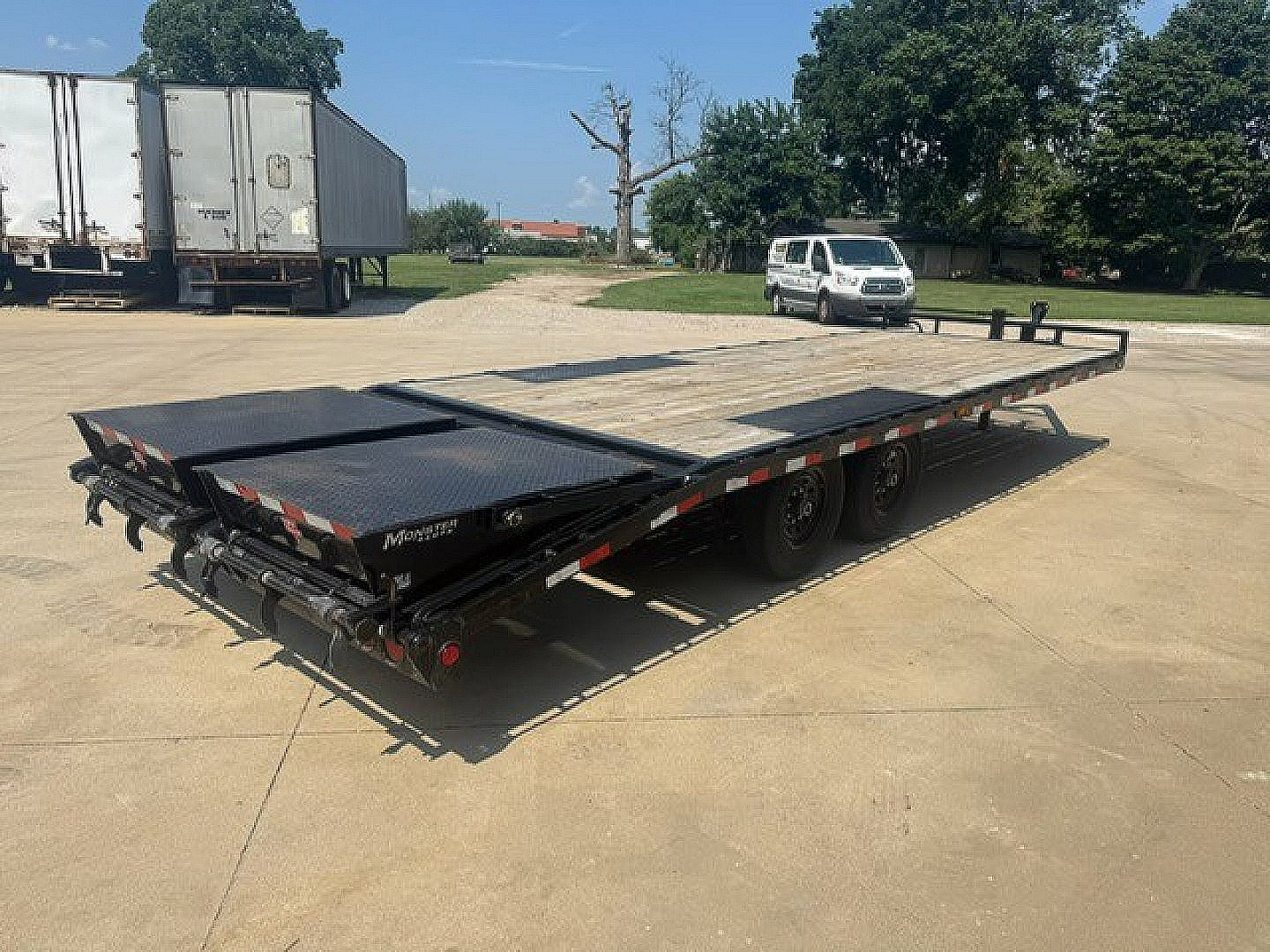 Used 2019 PJ Trailers 24' 14K Deckover Trailer