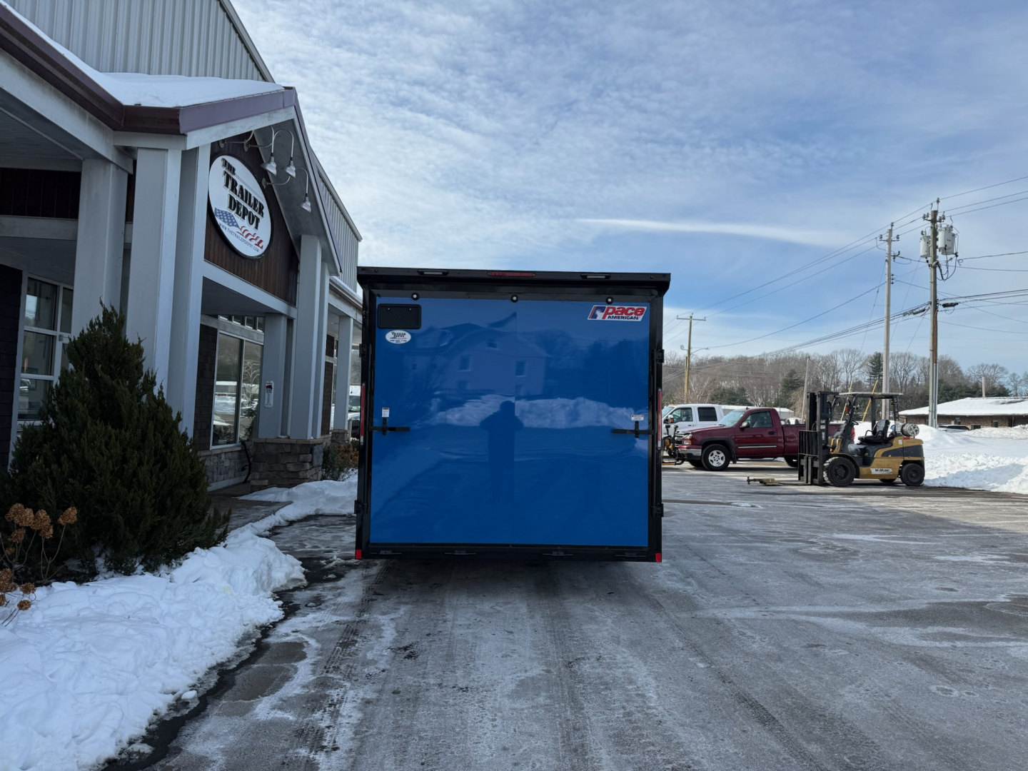 New Pace American 8'6" x 20'+ V-Nose Enclosed Car Hauler 9.9K