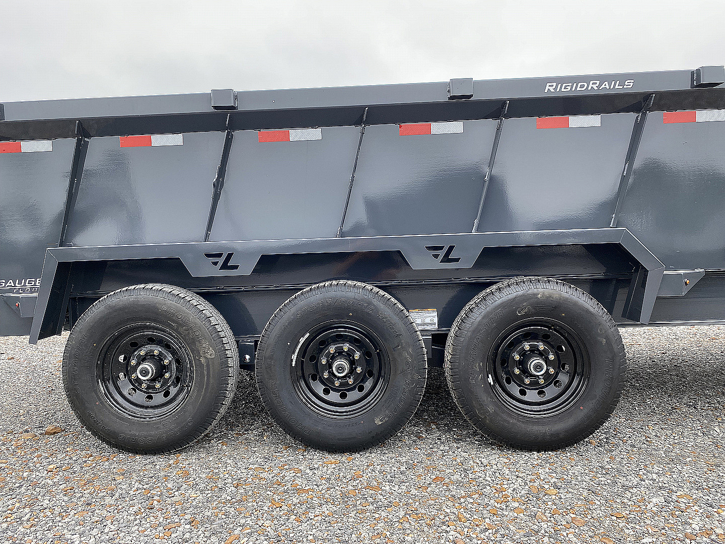 New 2026 Lamar 83" x 16' 21K Telescopic Dump Trailer
