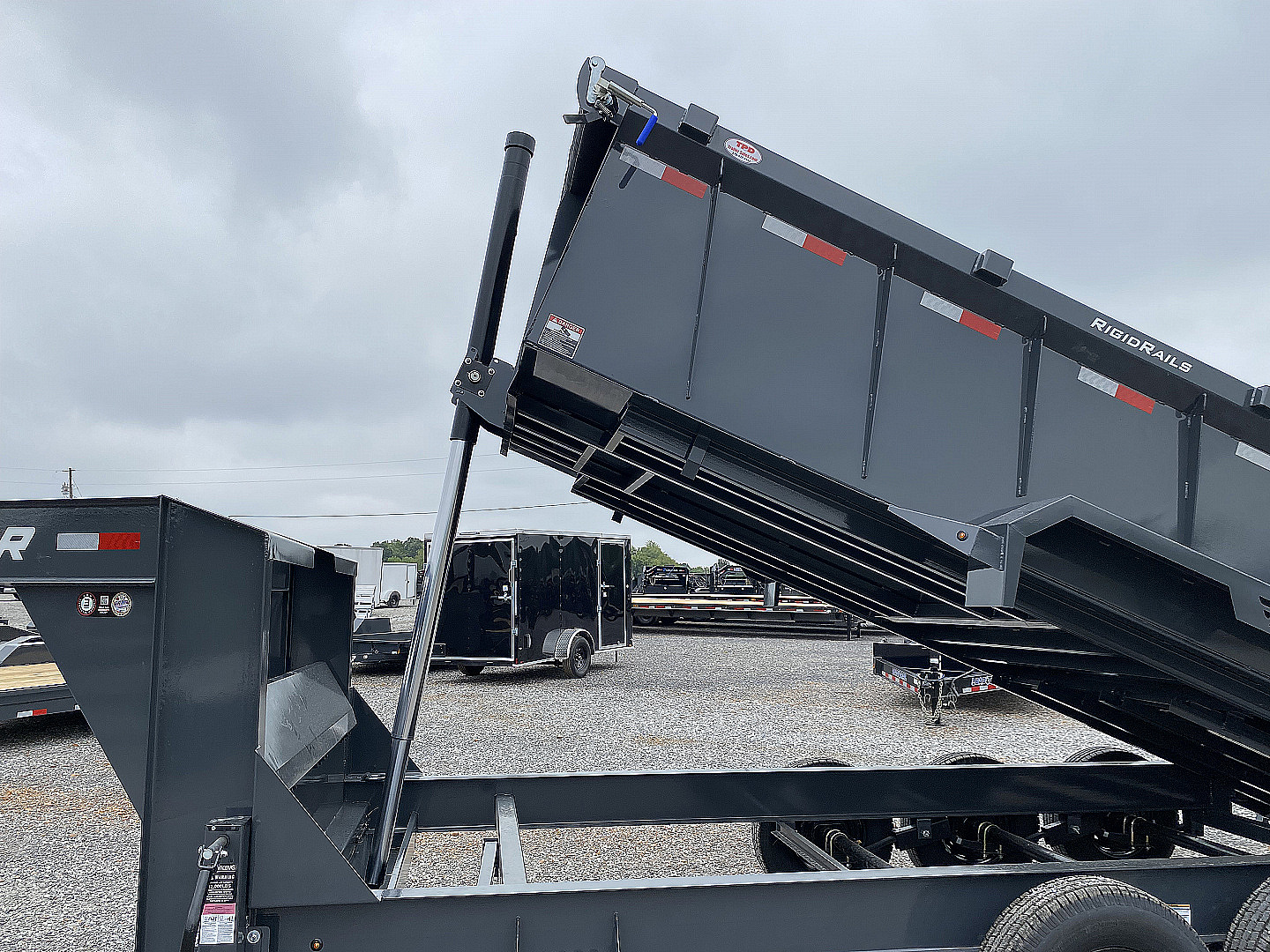 New 2026 Lamar 83" x 16' 21K Telescopic Dump Trailer