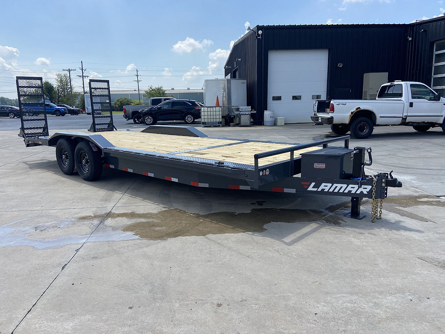 New Lamar 24' Equipment Trailer