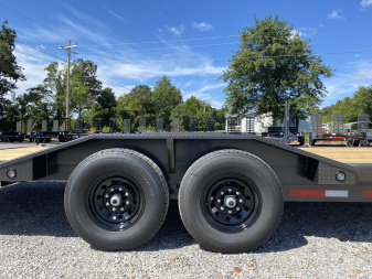 New 2026 MAXXD 102"X24' 15k Equipment Trailer