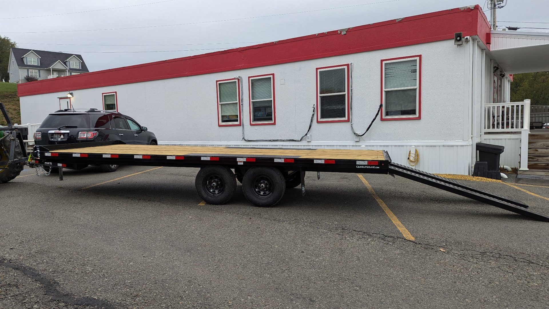 New 2026 CAM Superline 20' General Duty Flat Deck Deckover w/ 8' Underbody Ramps