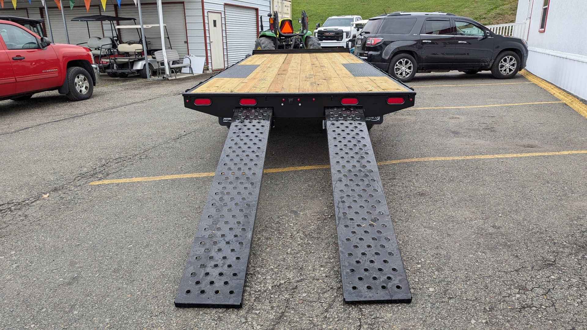 New 2026 CAM Superline 20' General Duty Flat Deck Deckover w/ 8' Underbody Ramps