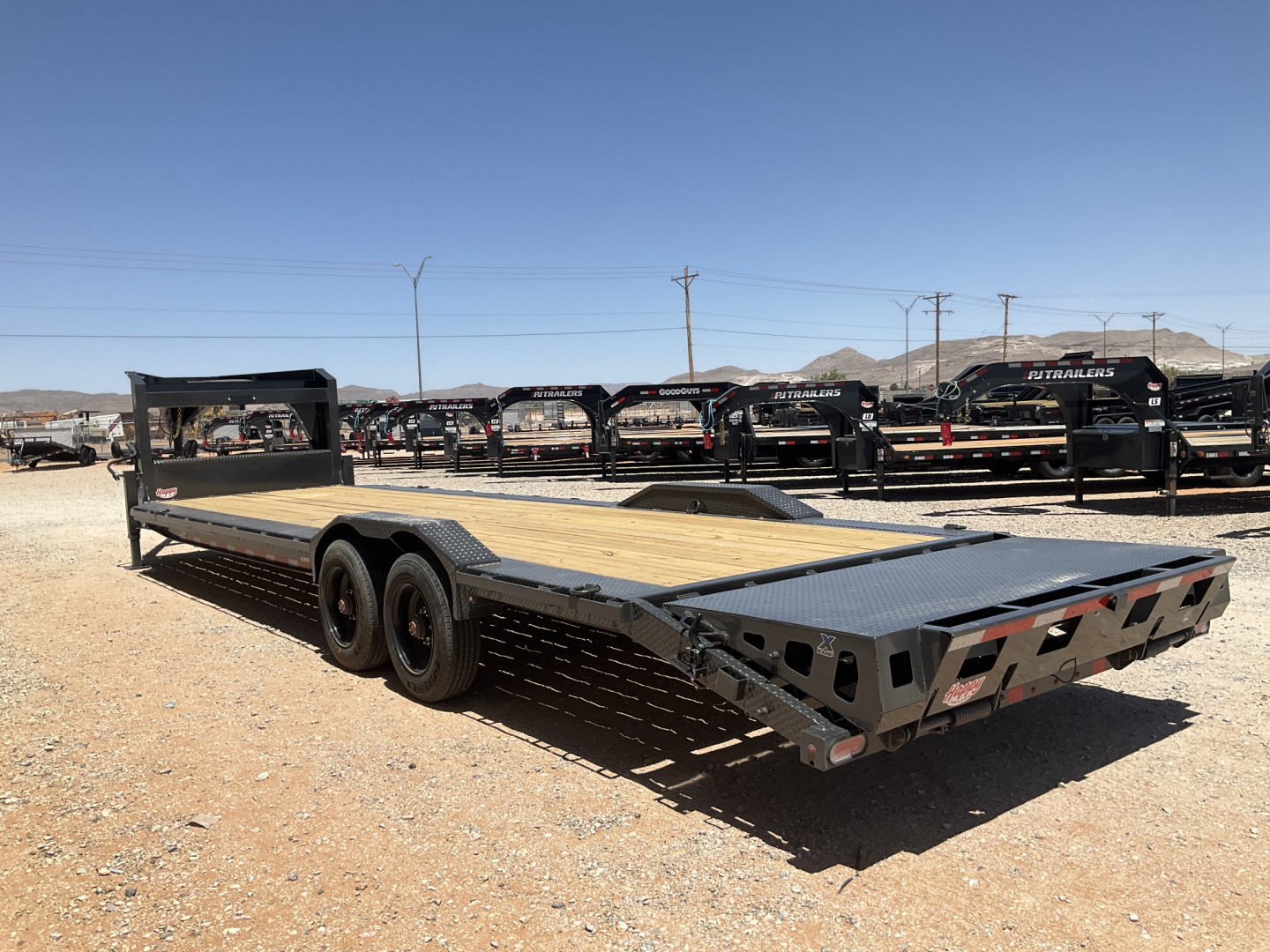 New 2026 Diamond C 102"x30' GN Extreme Duty Equipment Trailer - LPX-GN210