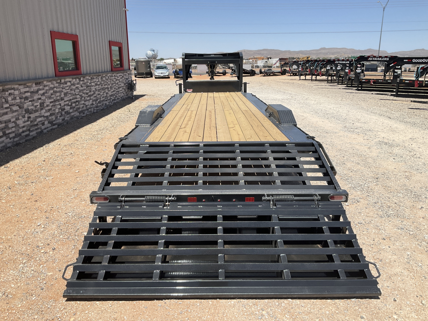 New 2026 Diamond C 102"x30' GN Extreme Duty Equipment Trailer - LPX-GN210
