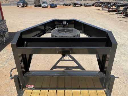 New 2026 Diamond C 102"x30' GN Extreme Duty Equipment Trailer - LPX-GN210